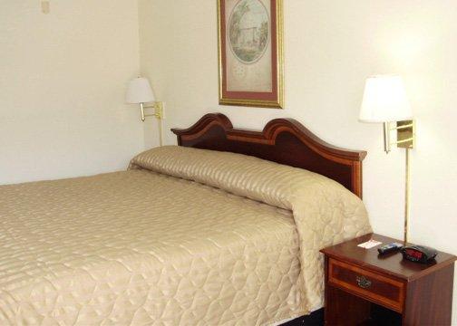 Hotel Econo Inn&suites 2*