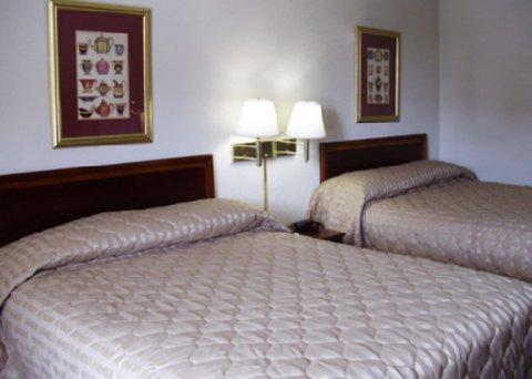 Econo Inn&suites Hotel 2*