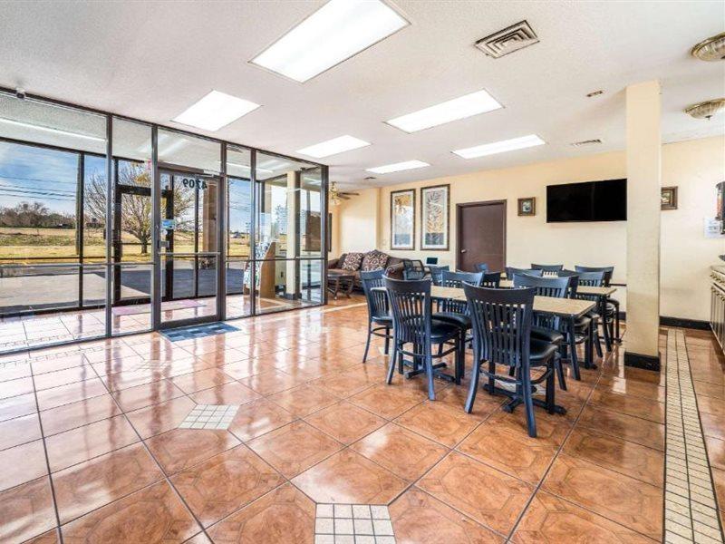 Econo Inn&suites