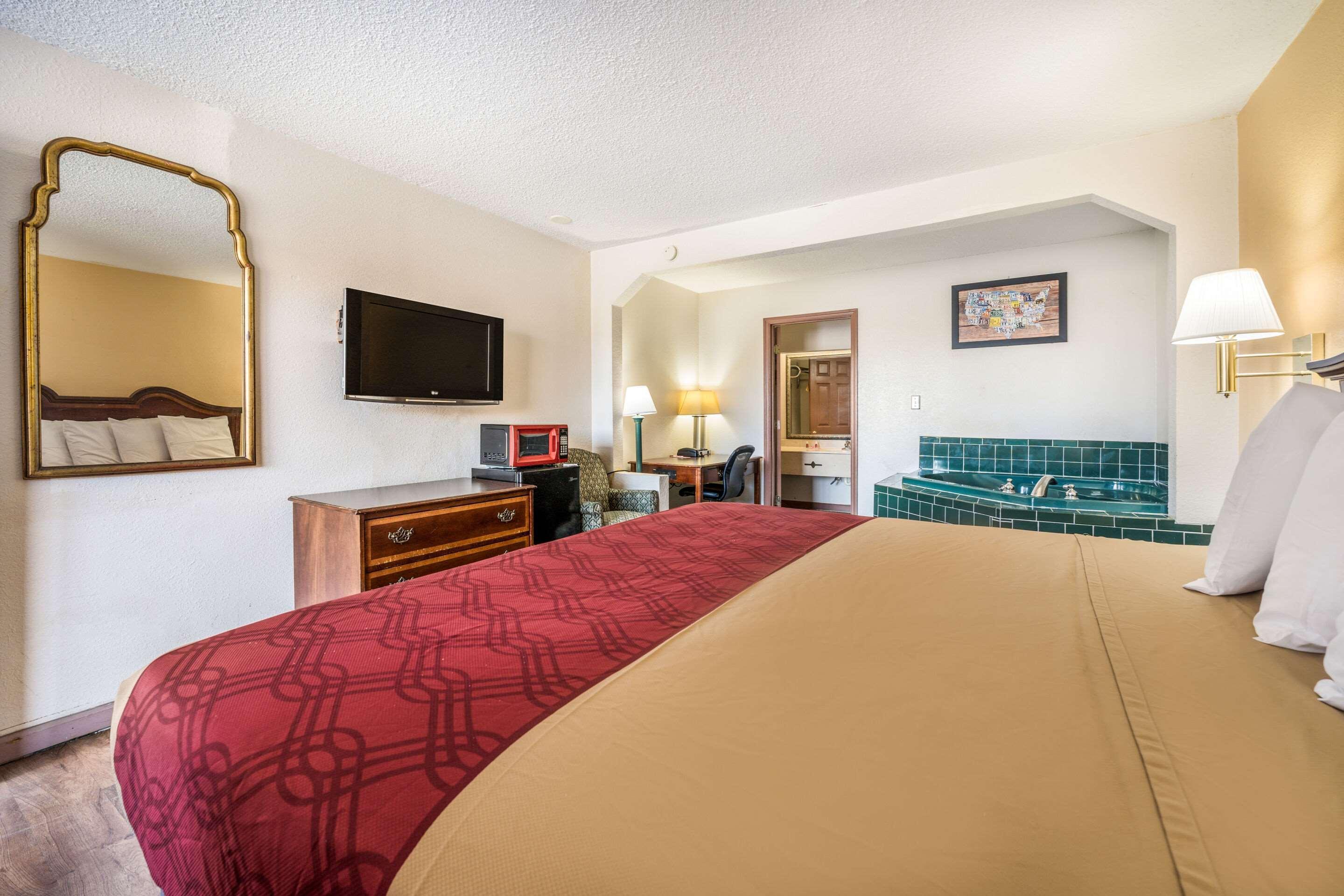 Econo Inn&suites Macon