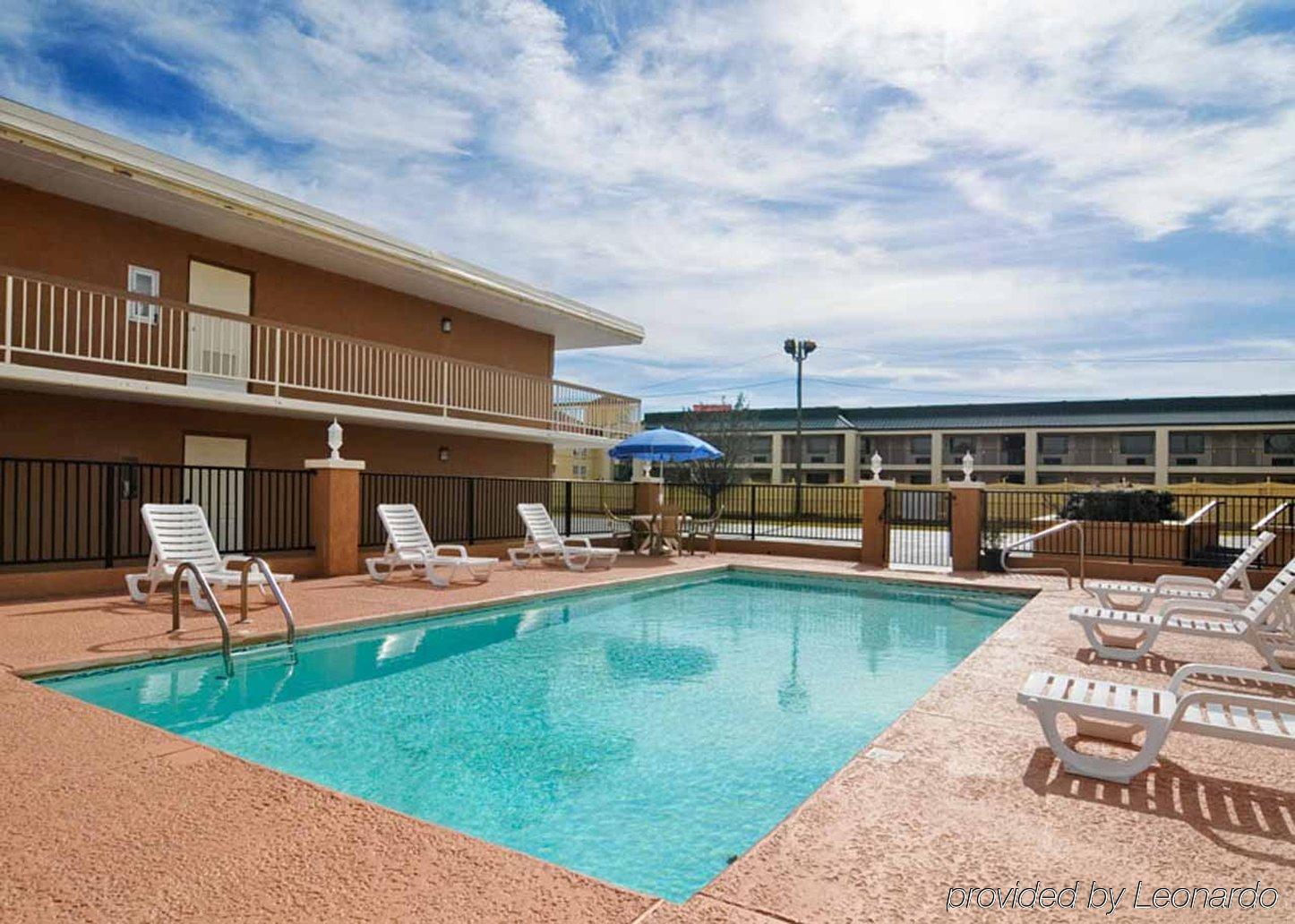 Econo Inn&suites